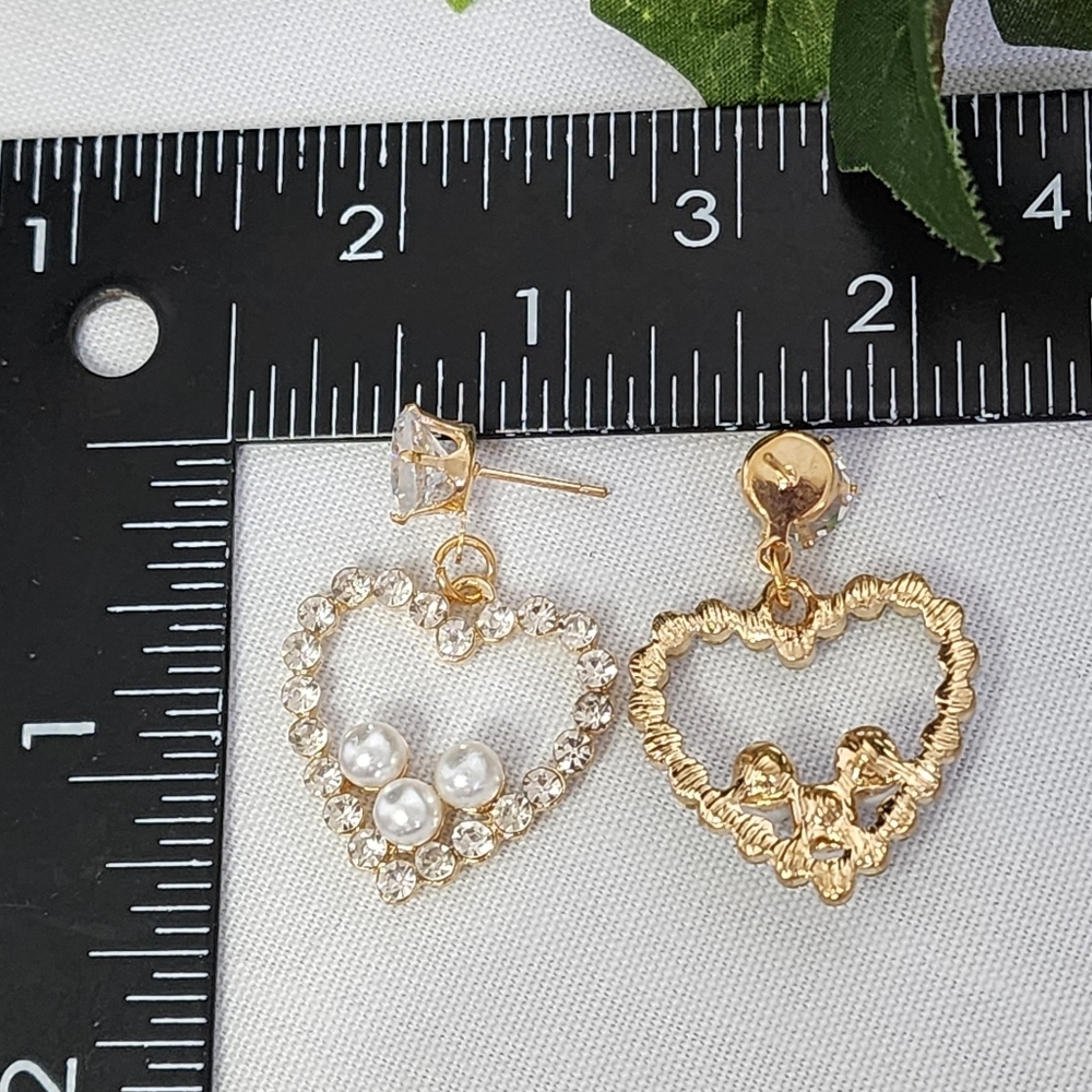 Gold Heart Drop Earrings with Clear Crystals and Faux Pearls New - Picture 7 of 7